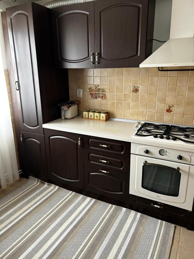Lalelelor Apartment Сучава Екстер'єр фото